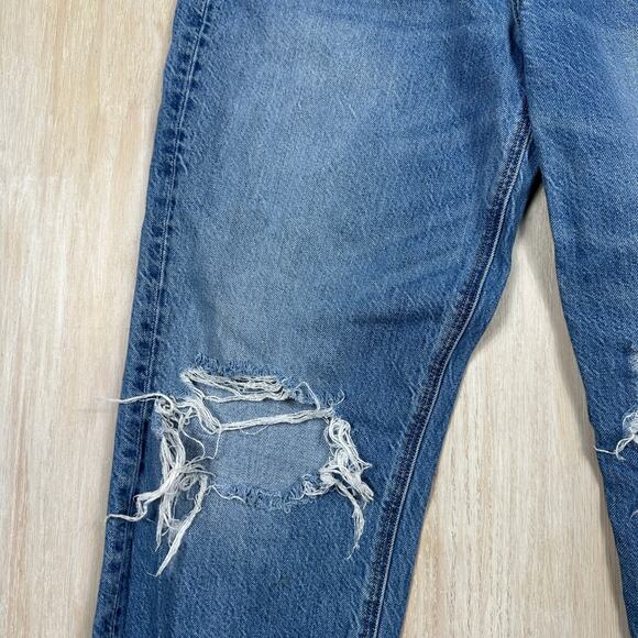 American Eagle 90s Boyfriend Distressed Ripped Casual Everyday Denim Jeans 2 - Picture 5 of 15
